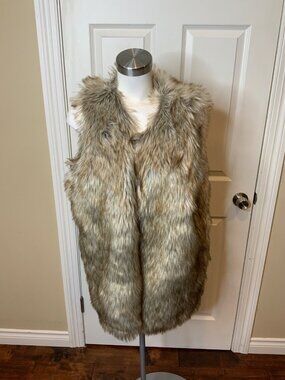 Rachel Zoe Gray Brown Faux Fur Vest W/ Hook & Loop Front Closure, Size 1X